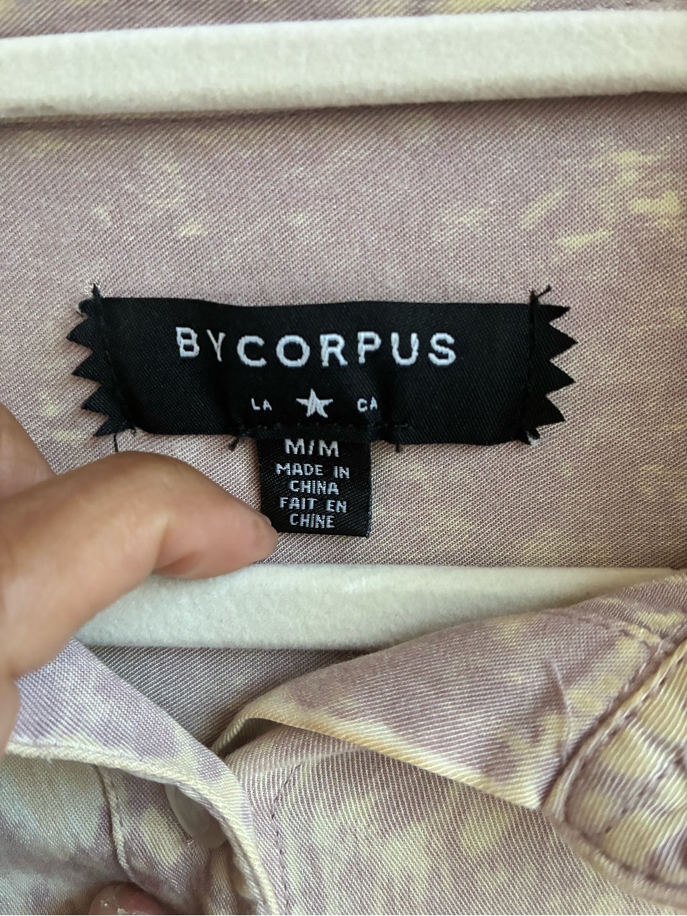 BYCORPUS Lavender Acid Wash Rayon Button Down Hi-Lo Shirt M - Picture 3 of 7